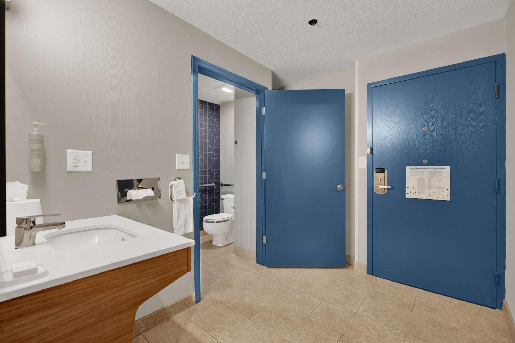 Spark By Hilton Plymouth Exterior foto
