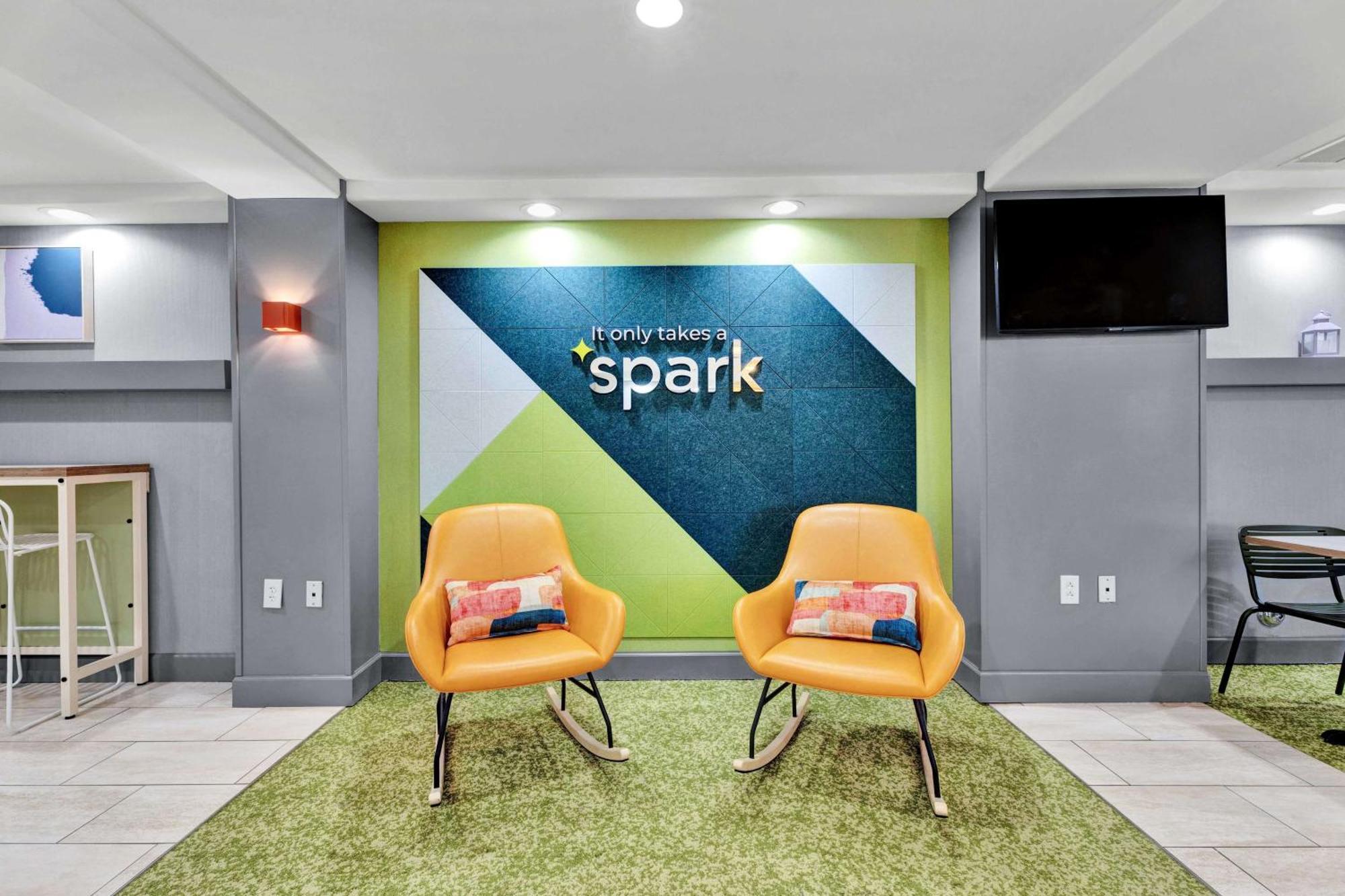 Spark By Hilton Plymouth Exterior foto