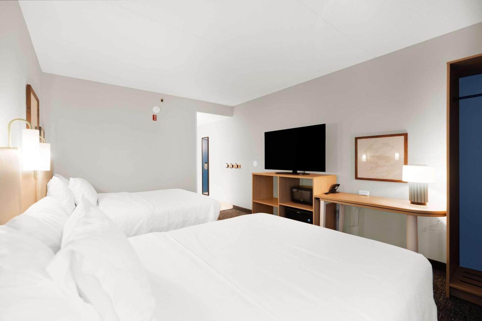 Spark By Hilton Plymouth Exterior foto